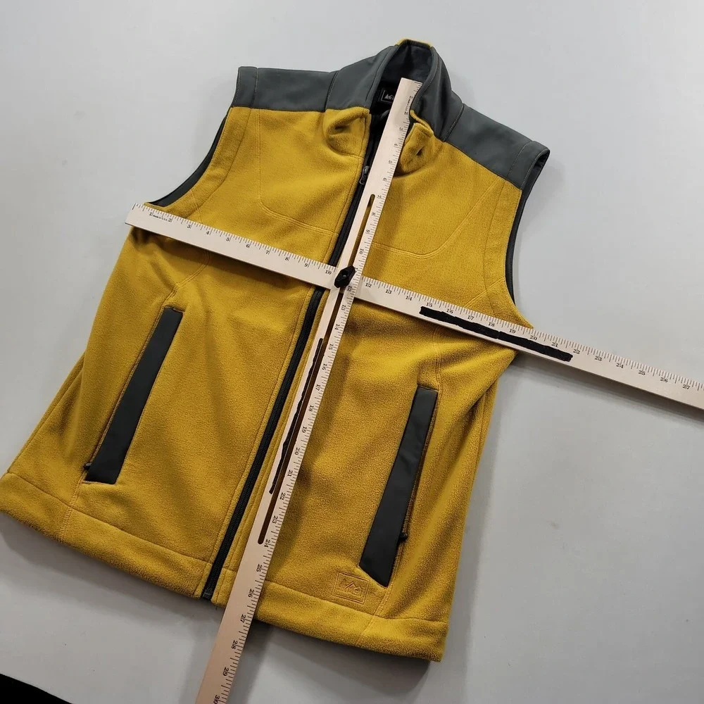 REI Fleece Vest Mens Small Yellow Gold Coop Hike Base Layer Full Zip‎